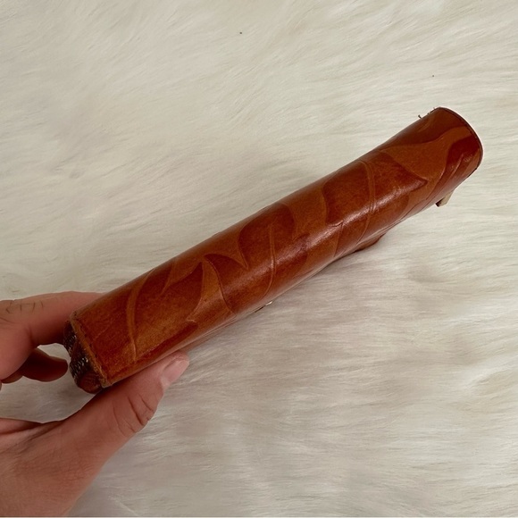 Valentina Italy Embossed Genuine Leather Floral Zip Around Wallet - Picture 9 of 10